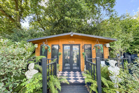 summer house offi...