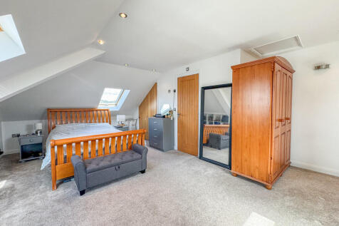 mezanine bedroom ...