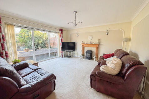 lounge 1