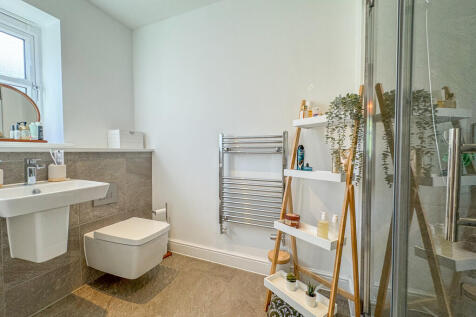 bed 2 en suite