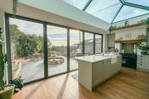 kitchen area1