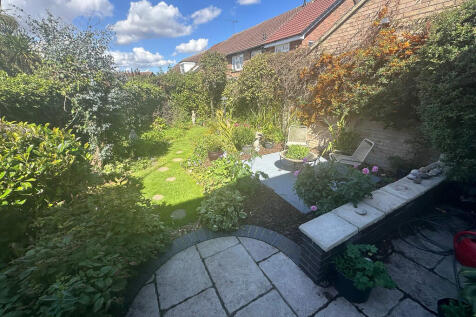 IMG-20250910-WA00...