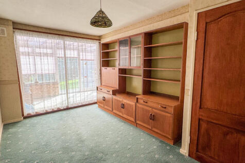 dining room/bed4