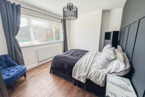 GF BED - DINING
