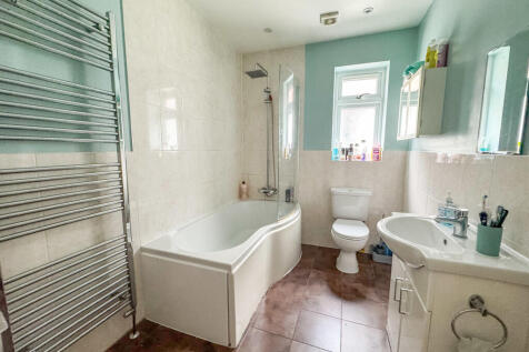 Upstairs Bathroom