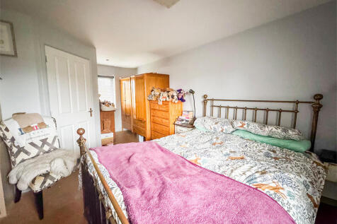 bed1 image1