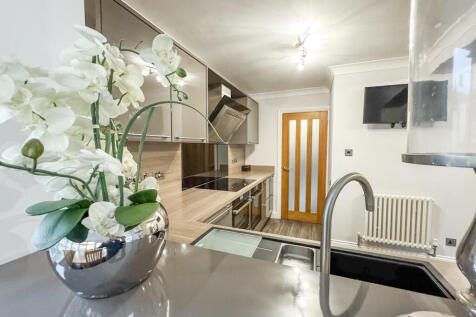 kitchen serving h...