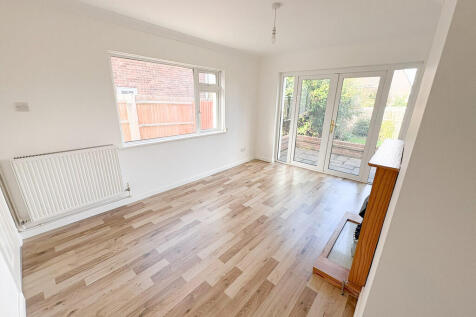 IMG-20251024-WA00...