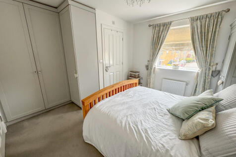 bed 1 2