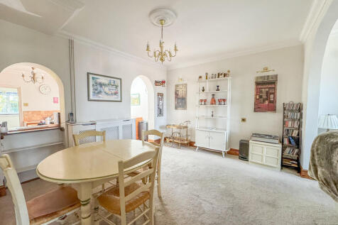 dining area 1