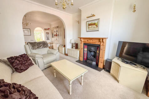lounge 1