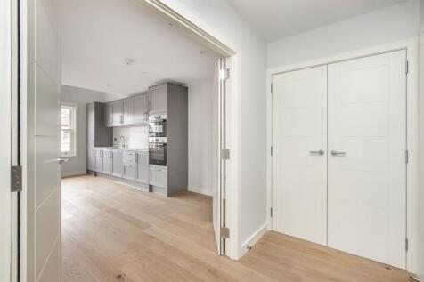 Northcote Road 64 F2 - bed2.jpg