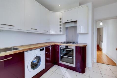3_Kitchen-0.jpg