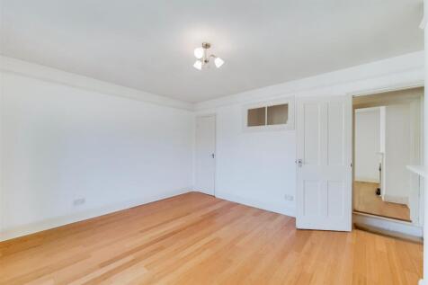 9_Main Bedroom-1.jpg
