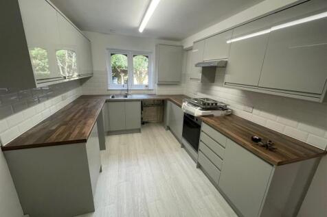Kitchen 003.jpg