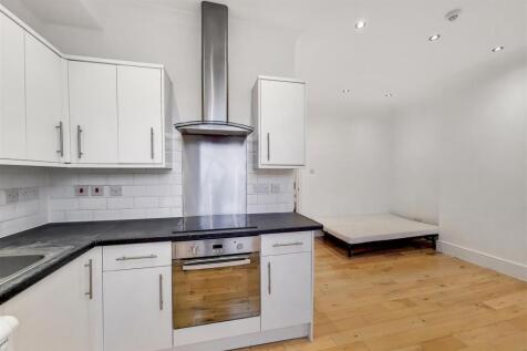 4_Kitchen Reception-3.jpg