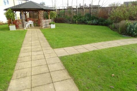 COMMUNAL GARDEN AND PARKING