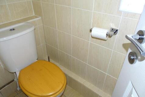 SEPARATE WC