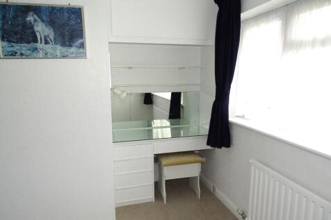 DRESSING AREA