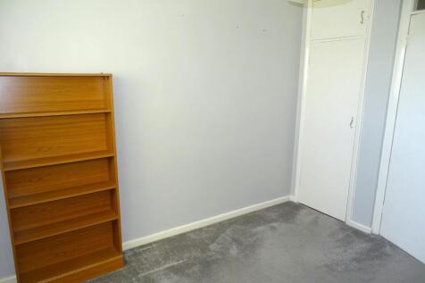 BULT IN SINGLE WARDROBE
