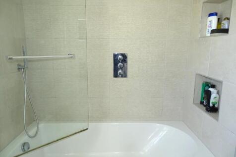 MODERN FAMILY BATHROOM (refitted 4 years ago)