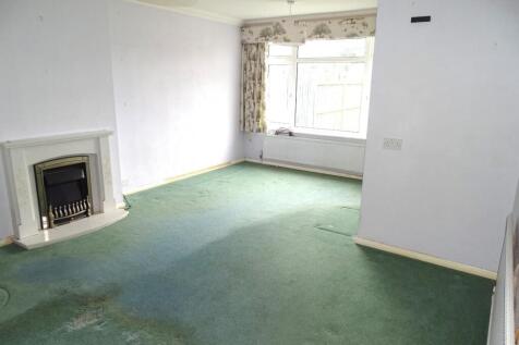 SITTING/DINING ROOM