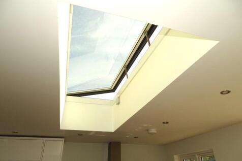 REMOTE CONTROLLED SKY LIGHT
