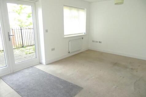 SITTING/DINING ROOM