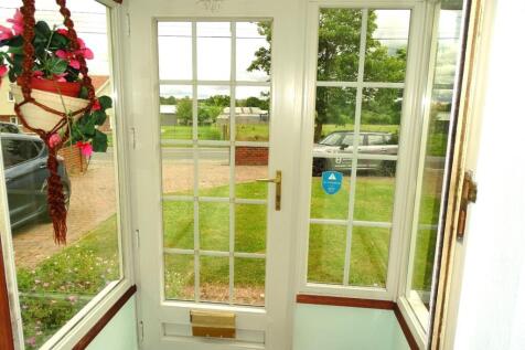 ENTRANCE PORCH