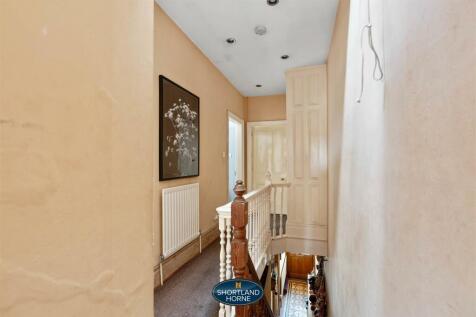 16 Melville Rd (11 of 28).jpg