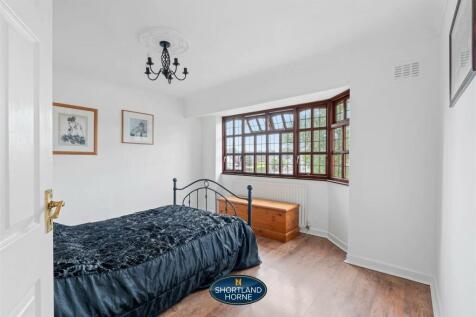 4 Findon Close WM (19 of 43).jpg