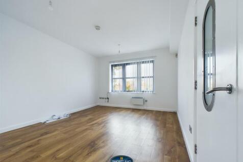 CAM01906G0-PR0324-STILL009.jpg