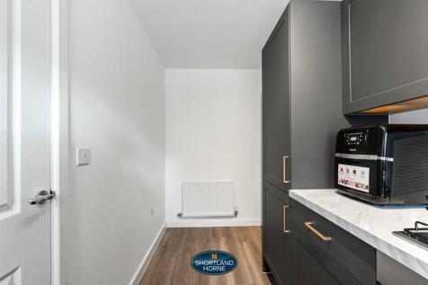 7 Cromwell Close SH WM (18 of 20).jpg