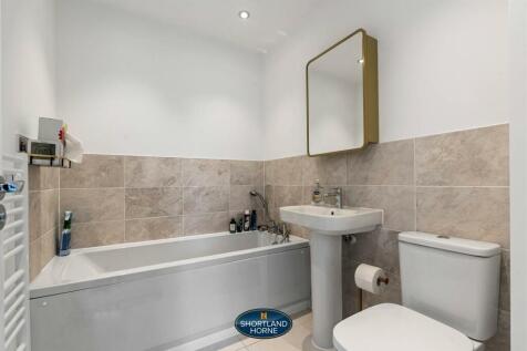 7 Cromwell Close SH WM (11 of 20).jpg