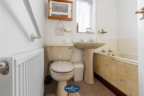 9 Sutton Avenue (4 of 19).jpg