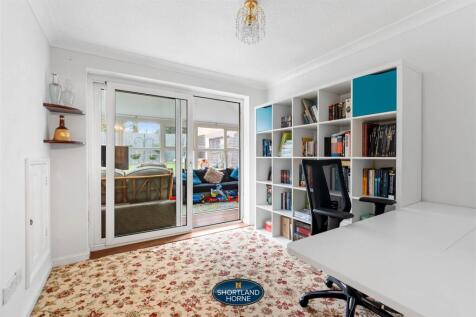 1 Ashfield Ave (22 of 28).jpg
