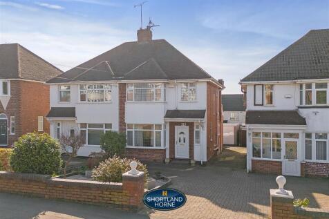 212 Daventry Road WM (1 of 26).jpg