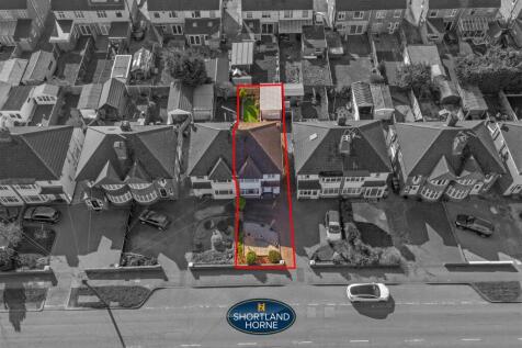 212 Daventry Road WM (3 of 26).jpg