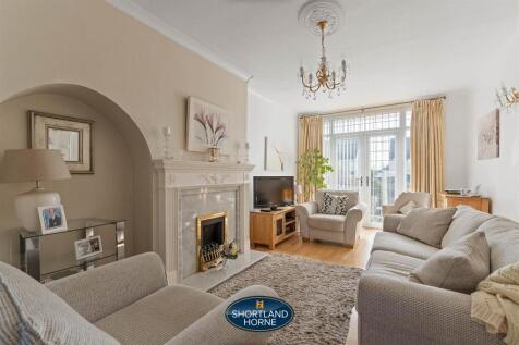 212 Daventry Road WM (13 of 26).jpg