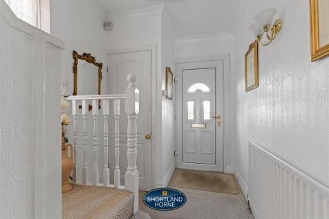 212 Daventry Road WM (19 of 26).jpg