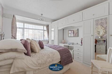 212 Daventry Road WM (10 of 26).jpg
