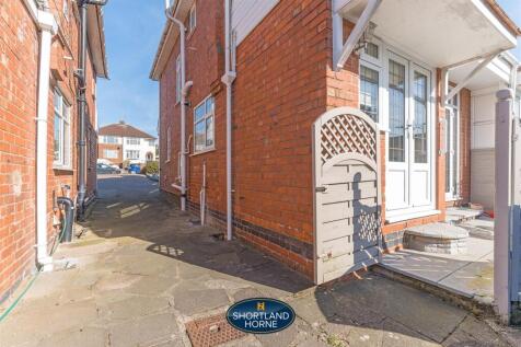 212 Daventry Road WM (26 of 26).jpg