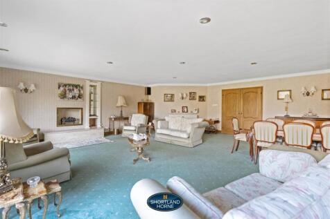 84 Kenilworth Road (12 of 82).jpg