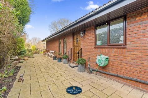 84 Kenilworth Road (50 of 82).jpg