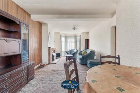 190 Kersley Road WM (12 of 19).jpg