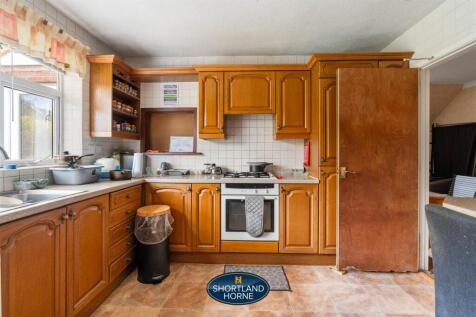 120 De Montfort Way WM (11 of 16).jpg
