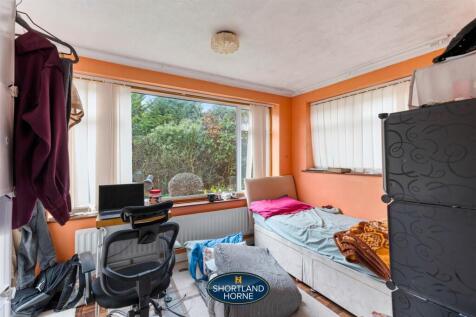 120 De Montfort Way WM (9 of 16).jpg