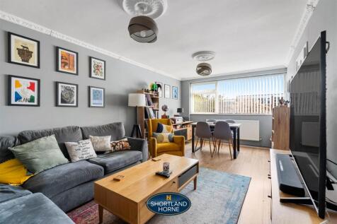 21 Garrick Close WM (5 of 15).jpg