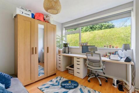 21 Garrick Close WM (9 of 15).jpg