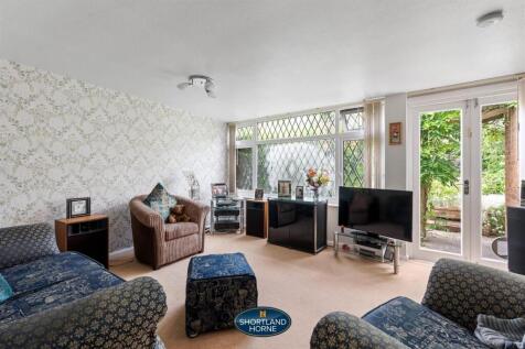 24 Howes Lane (13 of 29).jpg